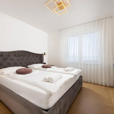 Seaside Luxury Tanita Apartament *